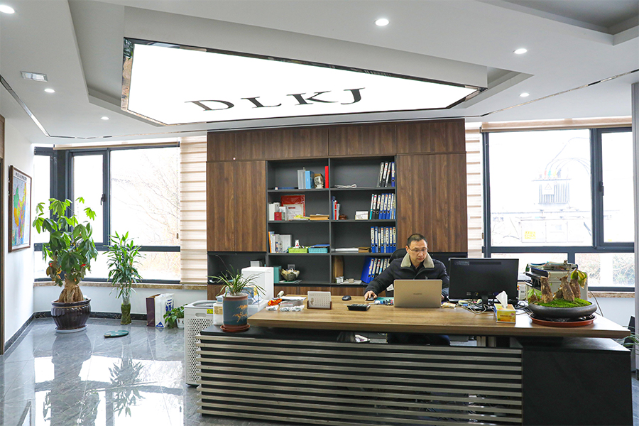 Pejabat pengurus besar